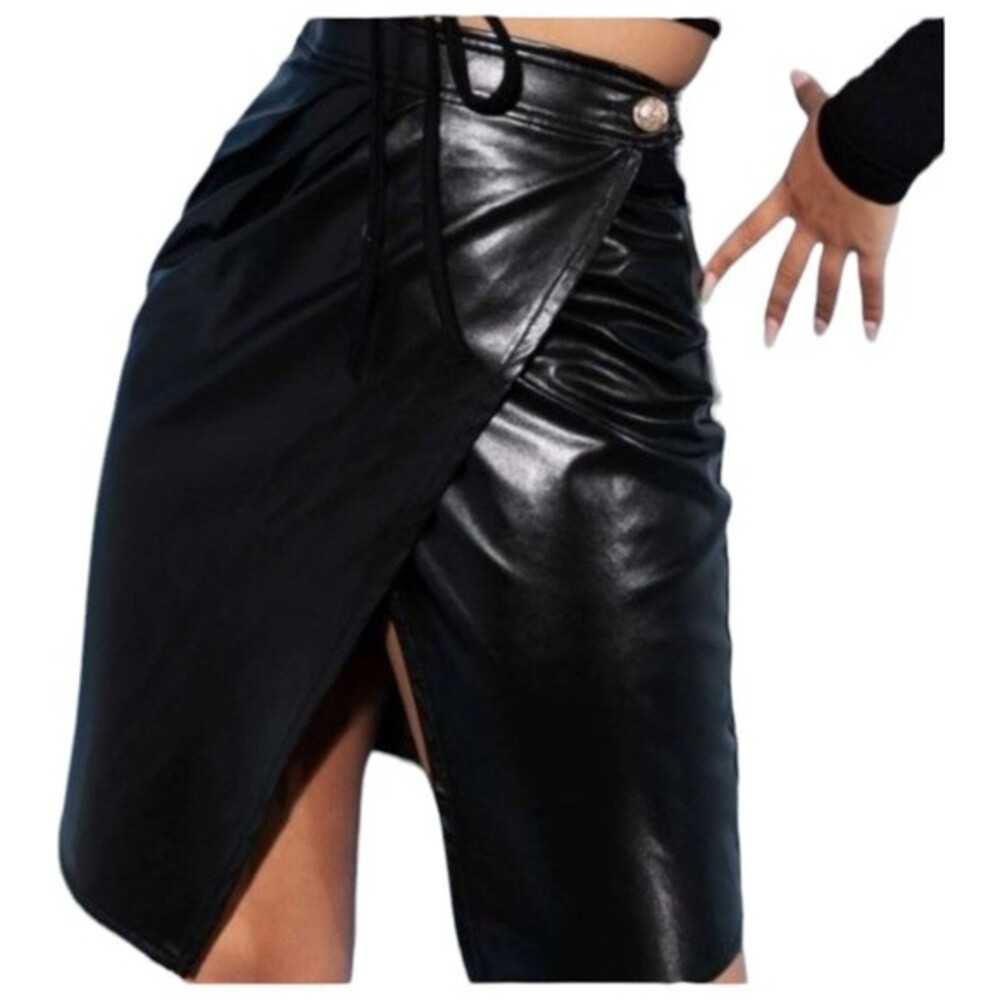 SHEIN Patent Button Wrap Skirt-SIZE L